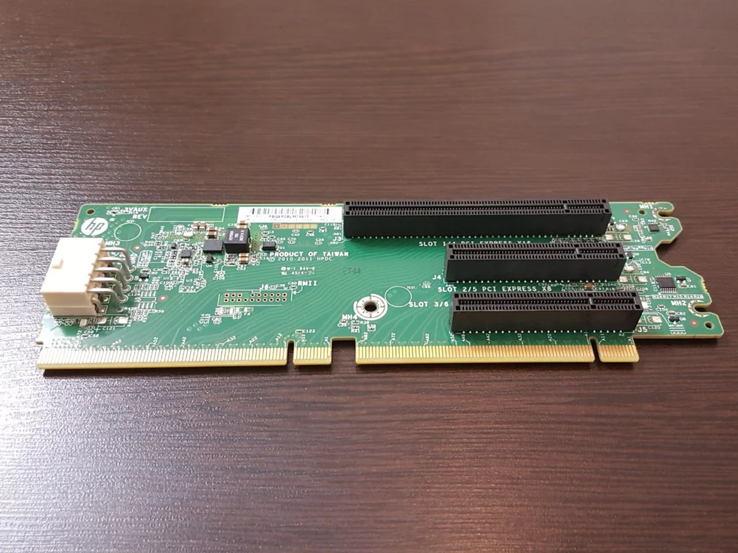 کارت رایزر سرورهای نسل8 اچ پی HP Proliant Servers DL-series 3-slot PCI-e RISER BOARD/CARD Bracket(662524-001)
